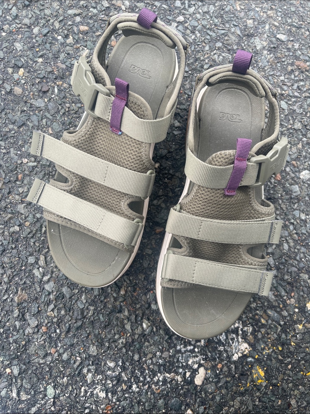 Teva Hurricane Ampsole Gaila Platform Olive Green Sandals Size: Size 10 - Picture 2 of 6